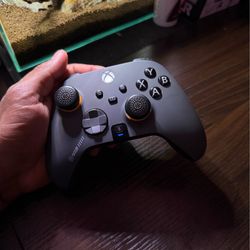 Scuf Instinct Controller