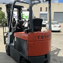 Toyota Forklift 
