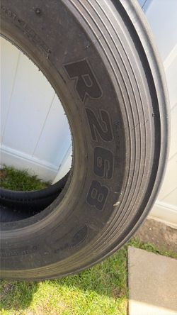 Semi tire great condition