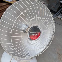 Presto Space Heater Heat dish Parabolic Works Well