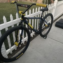 Throne PAC Man 29er (READ DESCRIPTION)⬇️