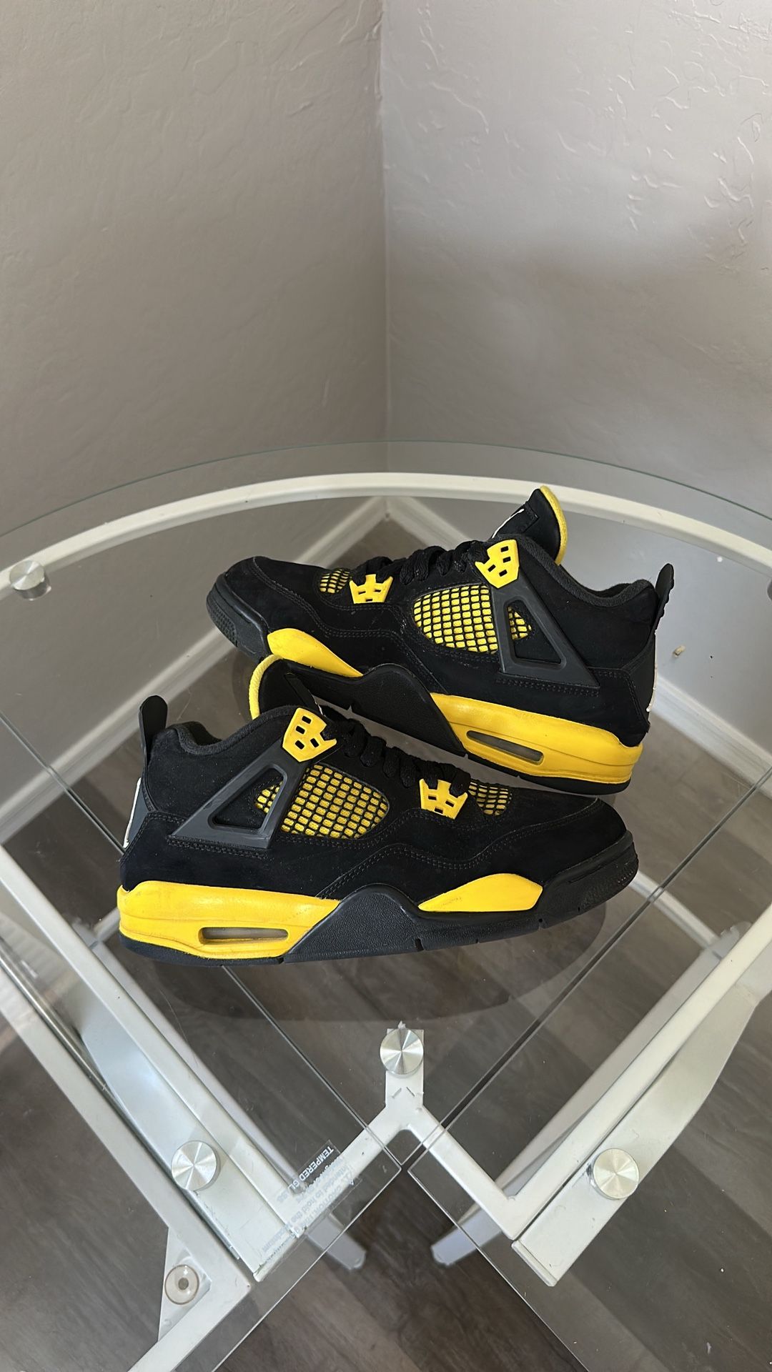 Jordan 4 Yellow Thunder Size 7