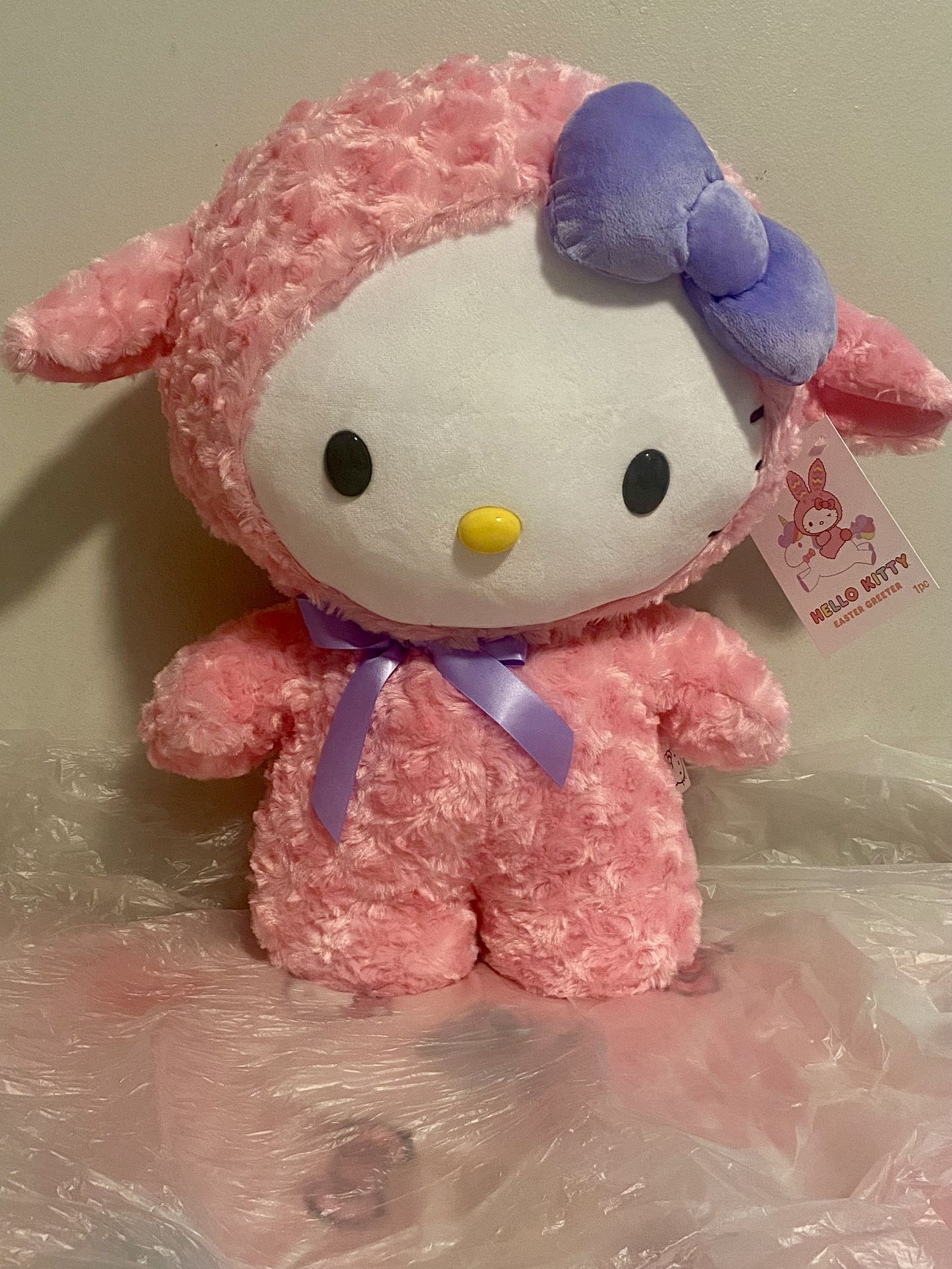 Hello kitty Easter Greeter