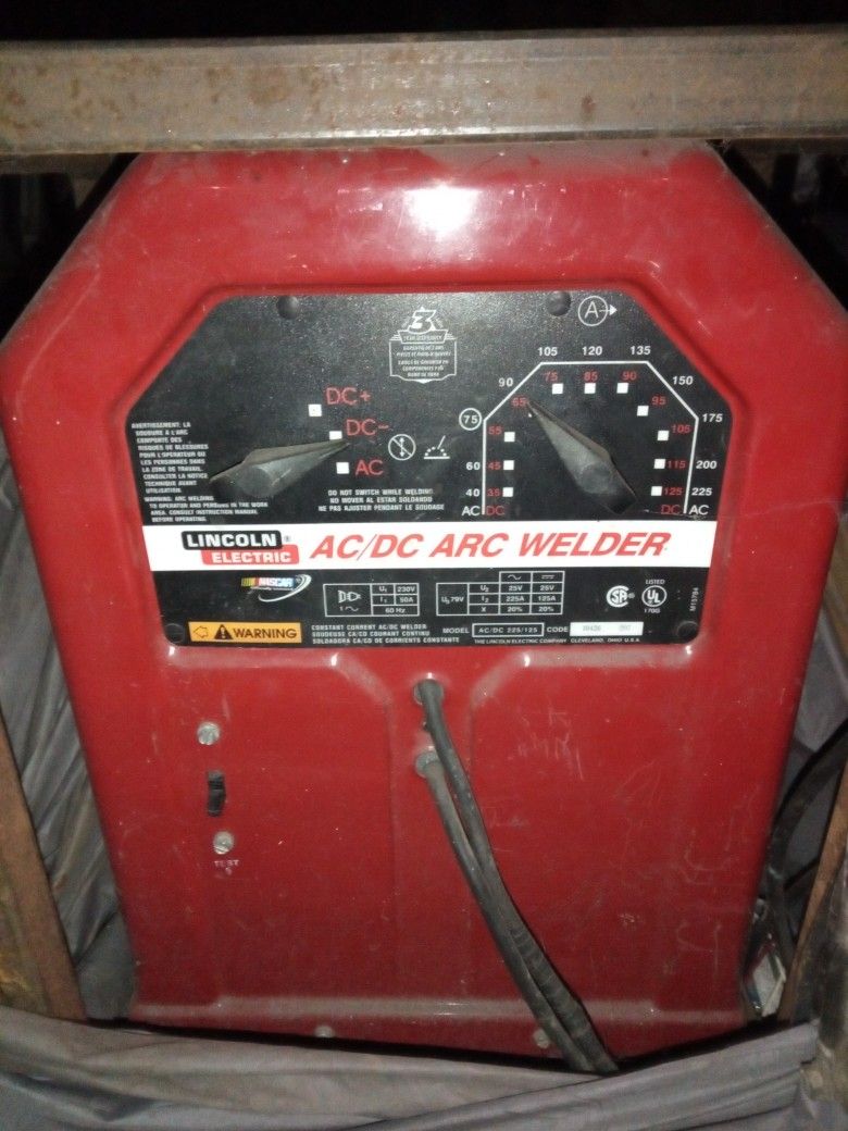 Slightly Used Lincoln Electric Welder
