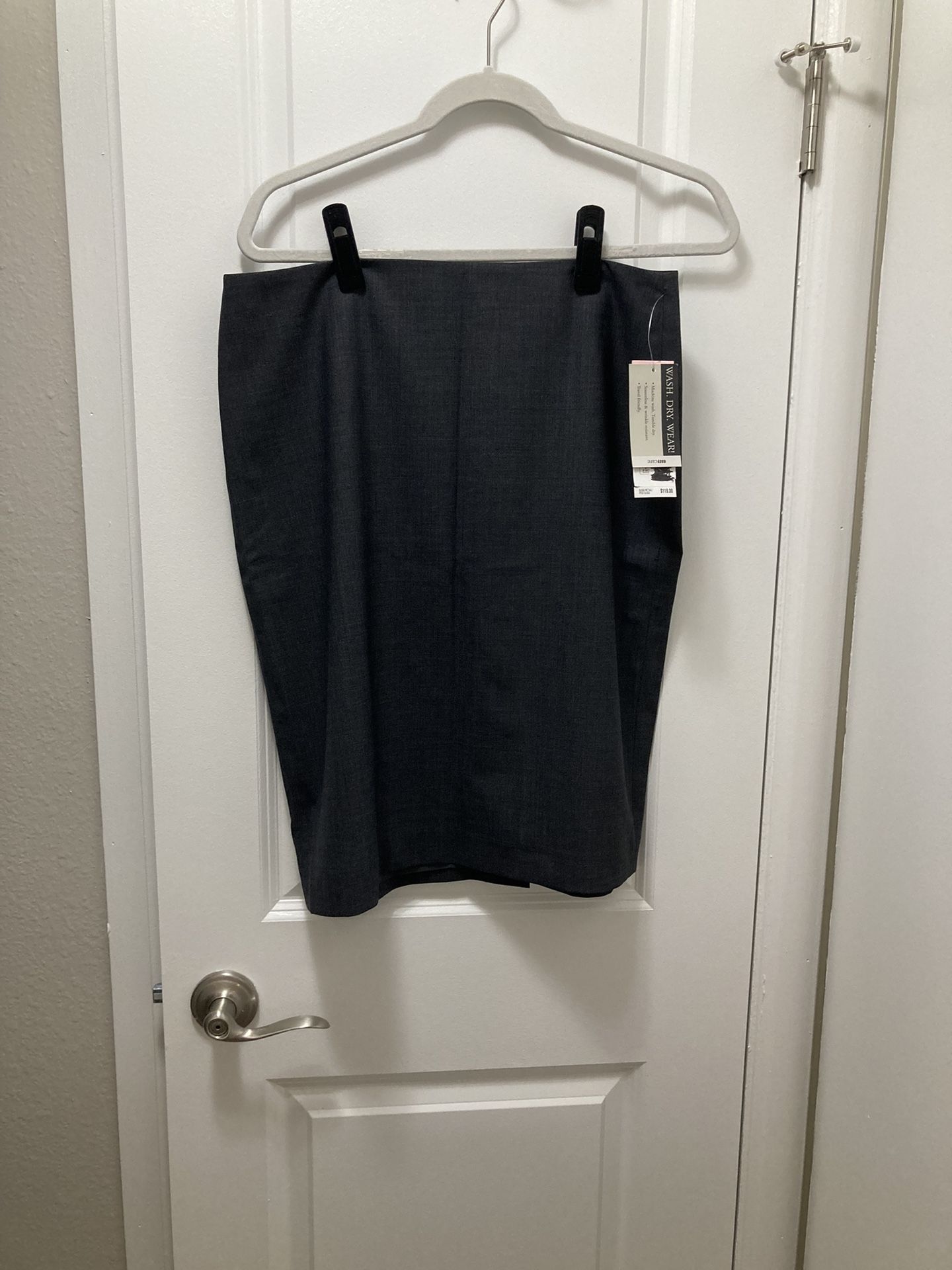 New Year Sale! Never Worn Dark Gray Jones New York Pencil Skirt