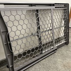Expandable Dog Gate