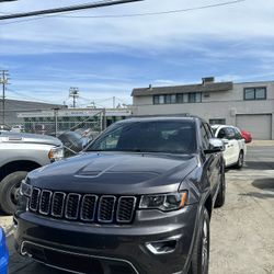 2020 Jeep Grand Cherokee