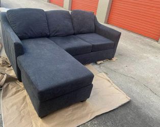 Living Spaces Couch With Reversible Chaise, Paid $895