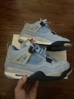 UNC Jordan 4 Size 9 R E P S