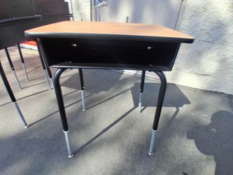 Student Desks. 2 Available