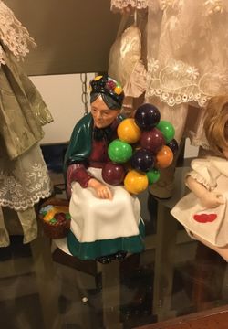 The Old Balloon Seller
