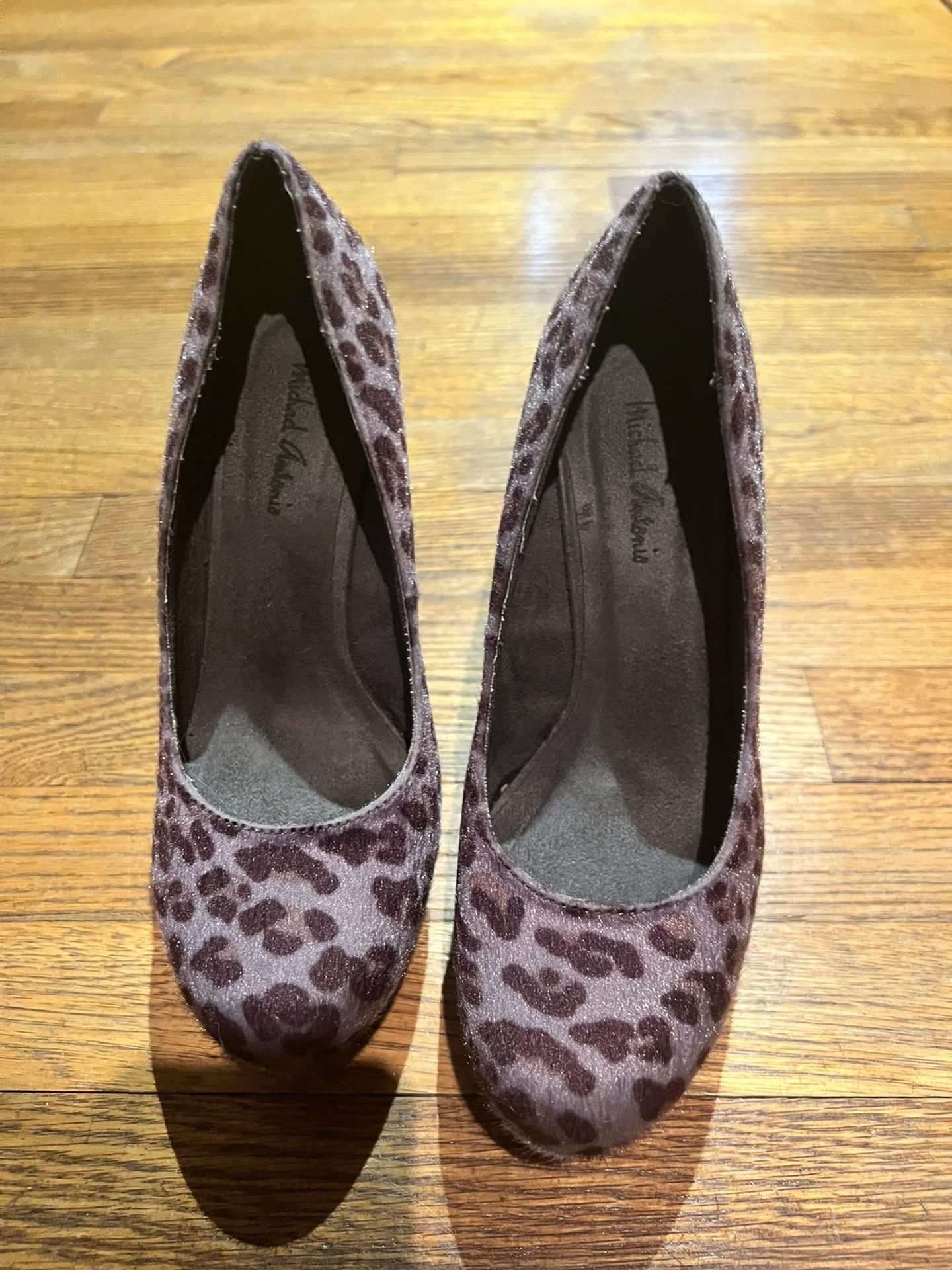 Michael Antonio Anderson Gray Leopard Print Platform Wedge Pumps Size 6