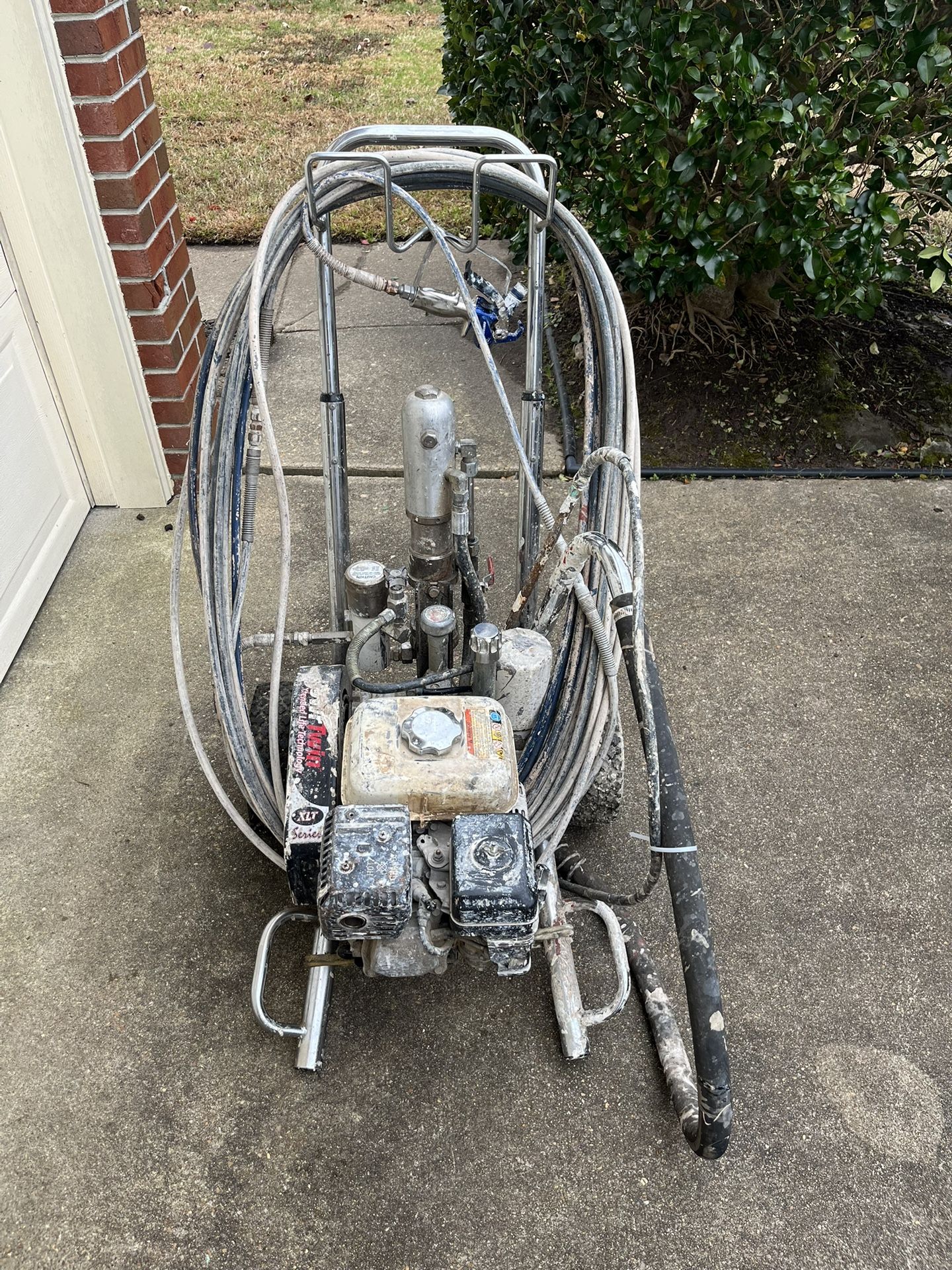 Titan PowrTwin 4900 XLT Gas Powered Airless Paint Sprayer