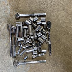 4 Ratchets And A Bunch of Sockets With Tool Box