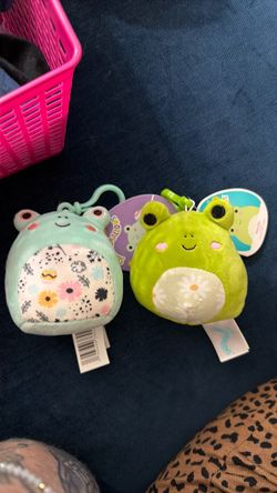 squishmallow frog keychains