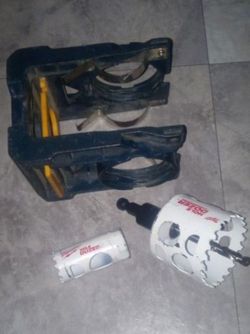 Hole maker