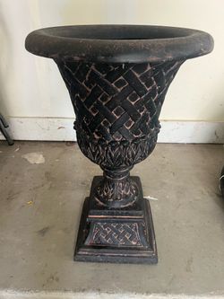 Large outdoor pot