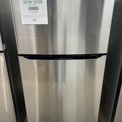 LG 24 cu. ft. Top Mount Freezer Refrigerator with Multi-Flow Air System in Stainless Steel, Garage Ready