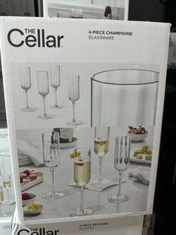 The cellar new 4 piece champagne glasses