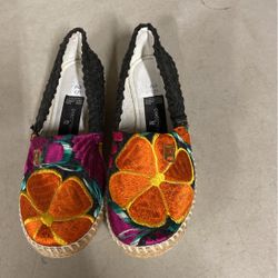 Angelozano  Slip-on Flats Woven Embroidered Sz 8