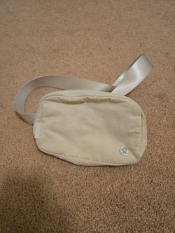 Lululemon Belt Bag 1L - White