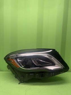 2015 2016 2017 Mercedes-Benz GLA W156 GLA250 GLA45 Right Passenger Side Headlight OEM A1569067400