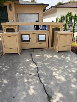 Entertainment console for a 50”TV