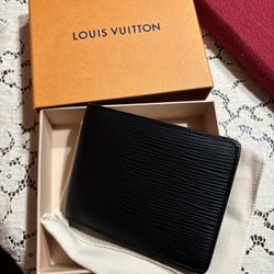 Louis Vuitton Bifold Wallet (black)