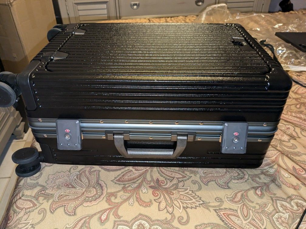 Nobl Carry On Luggage $170 OBO
