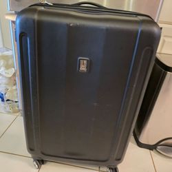 Travelpro check in luggage