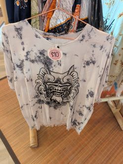 Tie-Dye Graphic Crop Top