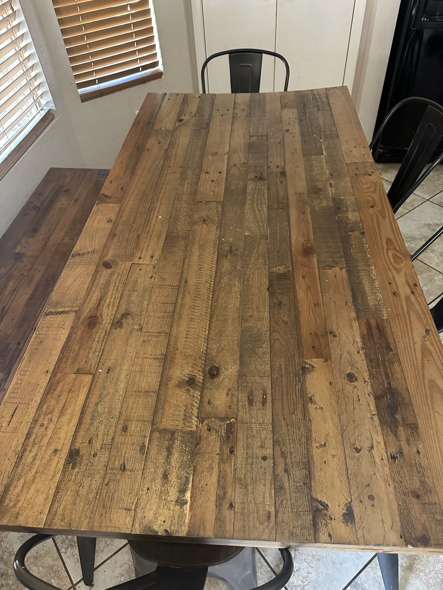 Kitchen Table And Chairs