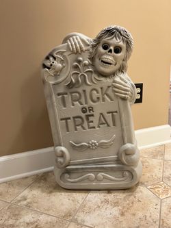 Vintage Halloween Blow Mold Tombstone Grave Skeleton Trick Or Treat 28” Tall
