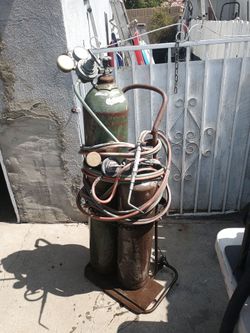 Vintage presto weld oxygen/acetylene torch set