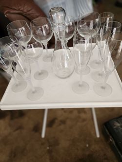 Set of 4 Large Wine Glasses & 3 Small Wine & 6 Champagne Flutes & Wine Carafe. Clear w/Frosted Stems & Borroms Never Used