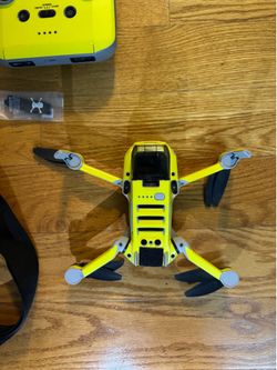 DJI mini 4K with fly more battery pack case and controller