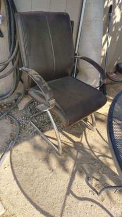 Silla de cuero para quien le interese