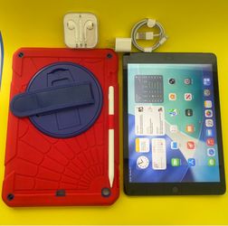 Apple iPad 7th Gen — 32GB — Unlocked — Excellent Condition
