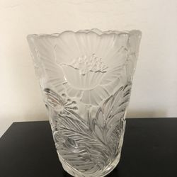 Mikasa Crystal Flower Vase 9.5” High 