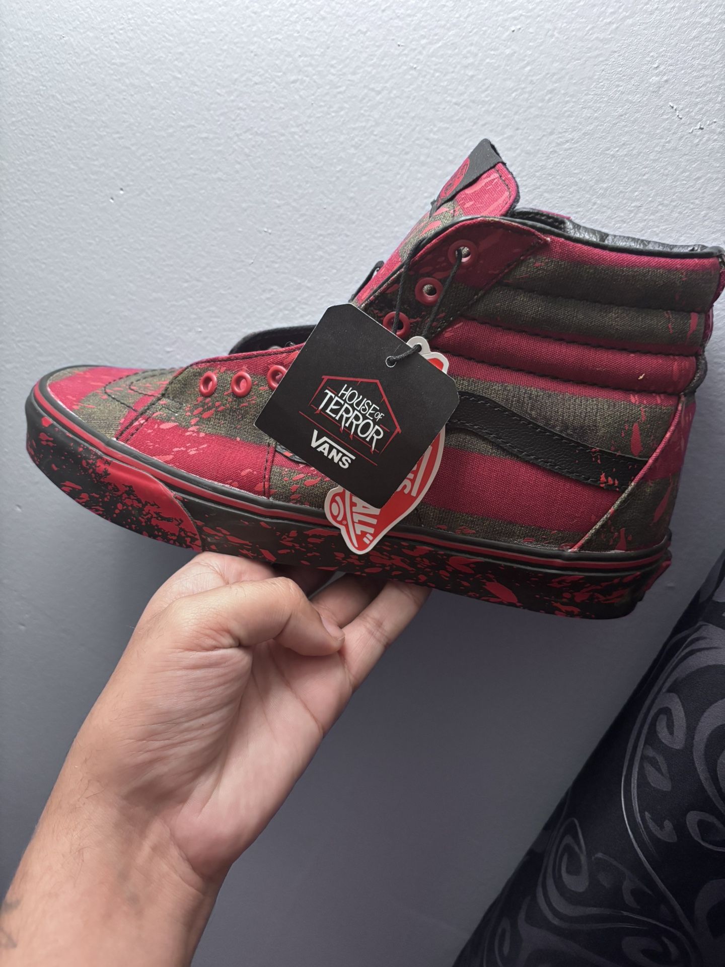 Nightmare On Elm Street Vans (Size 10.5)