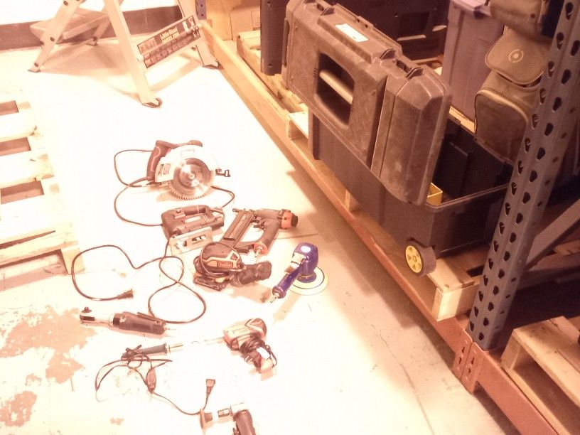 Tools/Toolbox.