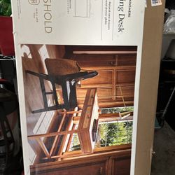 New. No E Desk Ask 100.00 