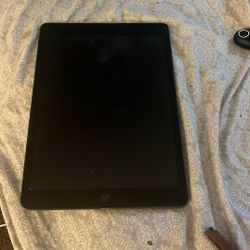 iPad No Cracks Need New Charger Port