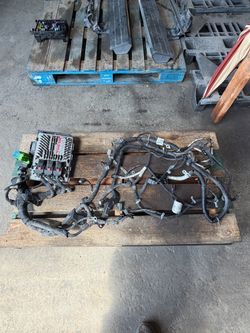 2014-2016 Chevy Silverado 1500 4.3L V6 2wd engine wiring harness OEM
