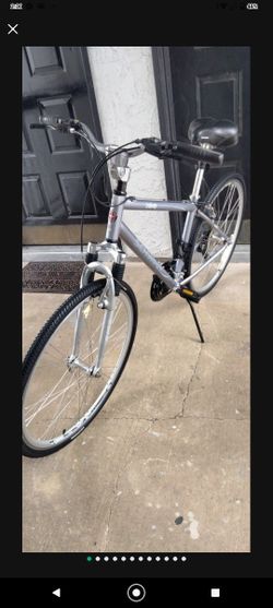 Schwinn Trailway Aluminum Hybrid Bike for Sale in Houston, TX - OfferUp