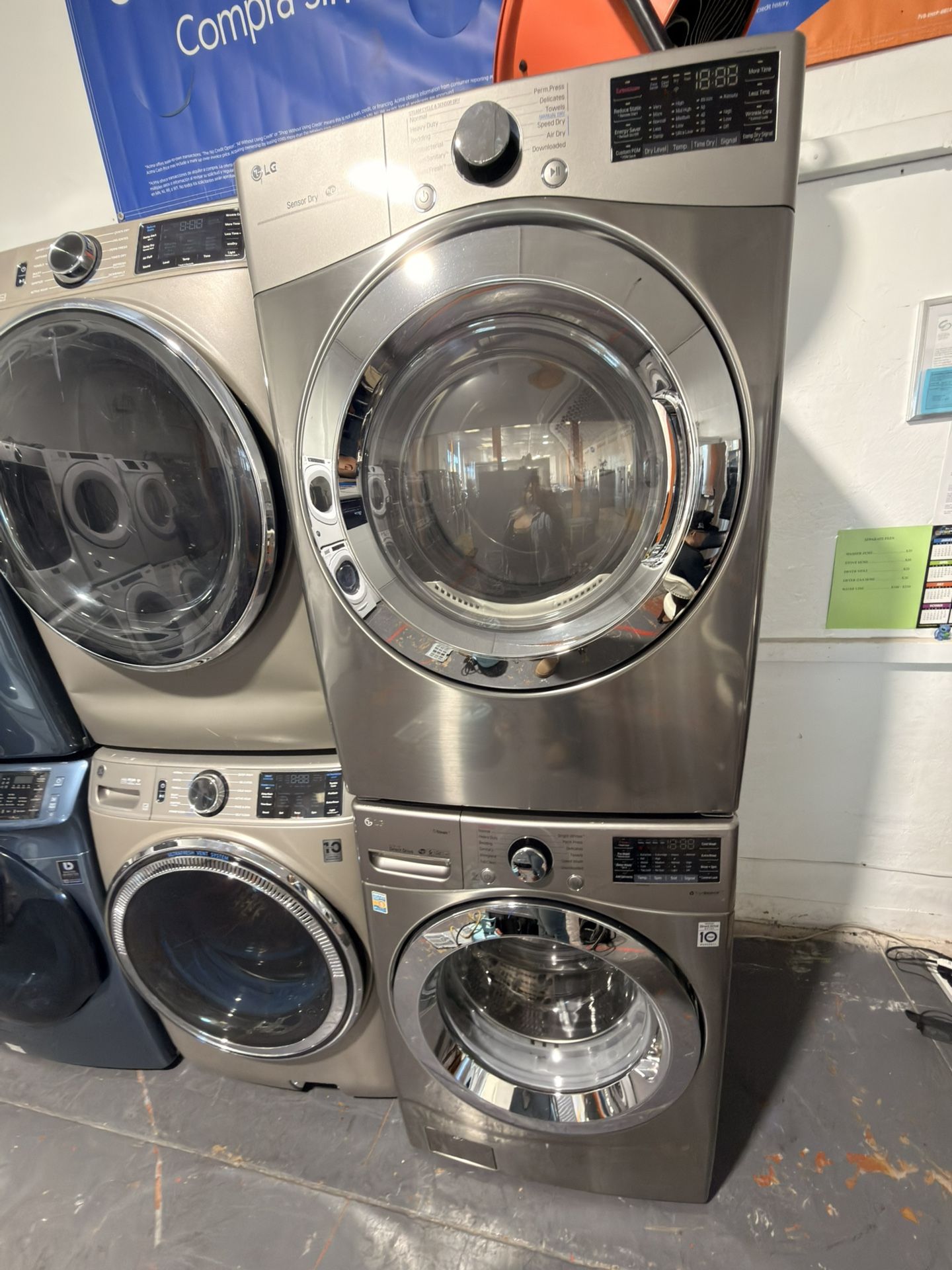ELECTRIC LG WASHER AND DRYER