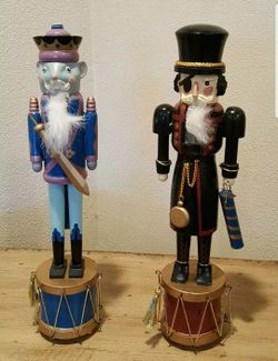 decorative wooden nutcrakers