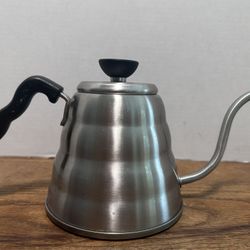Hario V60 "Buono" Drip Kettle Stovetop Gooseneck Coffee Kettle 1.2L