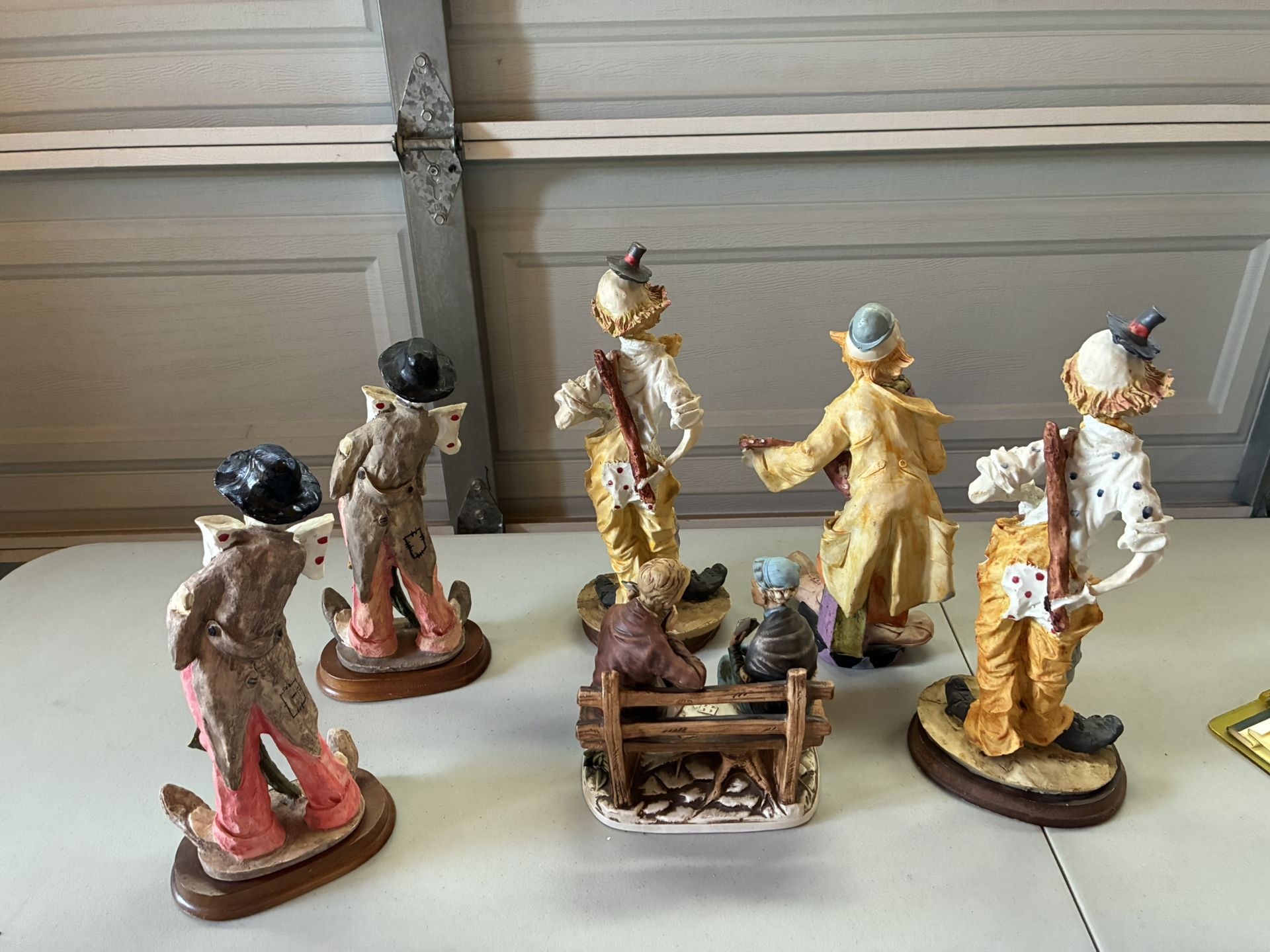 Clown/Hobo figurines & Old Couple