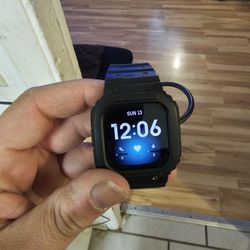 Fit bit Versa 3 Works Perfect I Just Wear My Galaxy Watch Now LOL So I Have No Use For It 